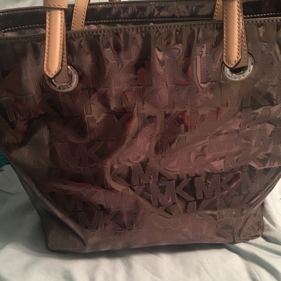 Sold - Picture 2 of 8